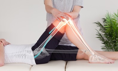 Manuelle Therapie unter Kniebehandlung